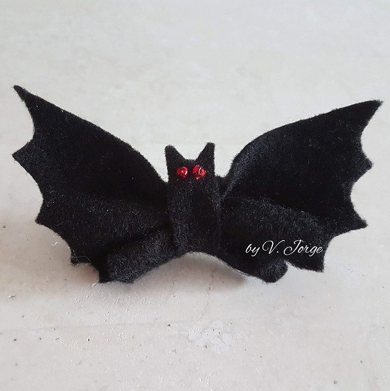Patenthaarspange mit Fledermaus