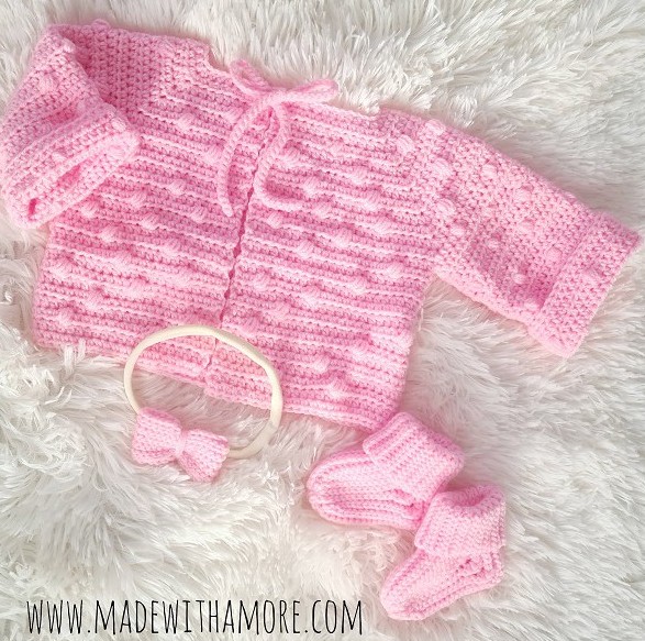 3-teiliges Baby-Geschenkset | Strickjacke, Booties & Stirnband (0–6 Mon.)