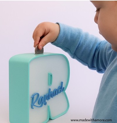 Personalisierte Buchstaben-Spardose mit Namen